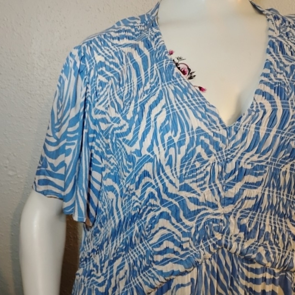Westbound Blue & White Abstract Zebra Maxi Dress - Picture 2 of 6